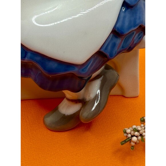 Copenhagen B&G Bing & Grondahl Ida's Flowers Girl W Tulips 2298 Figurine.‎ Mint - Picture 7 of 10